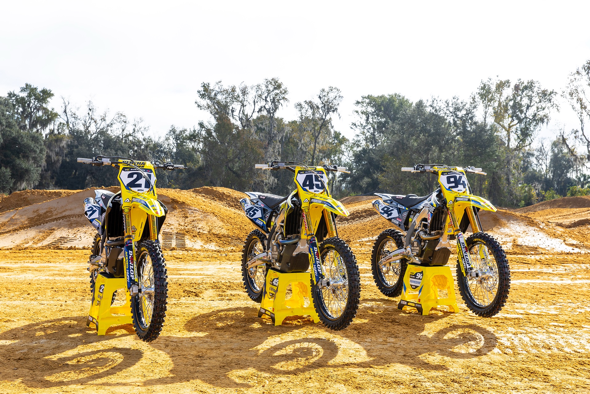 SUZUKI CHARGES INTO THE 2026 SUPERCROSS SEASON WITH AN IMPRESSIVE